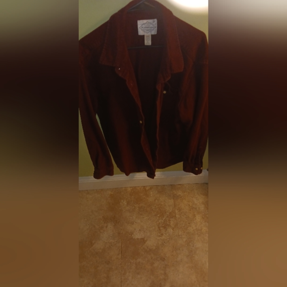 Button down shirt - Picture 2 of 4
